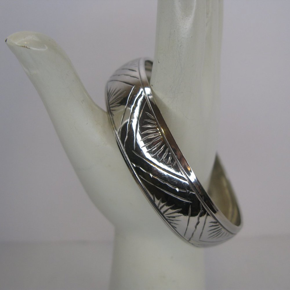 Vintage Etched Design Silver Bangle Bracelet India